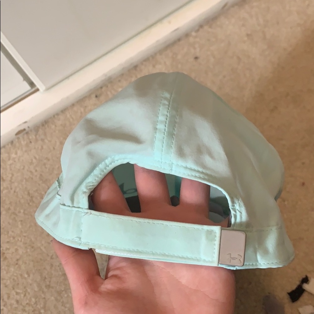 Hat - Picture 2 of 4